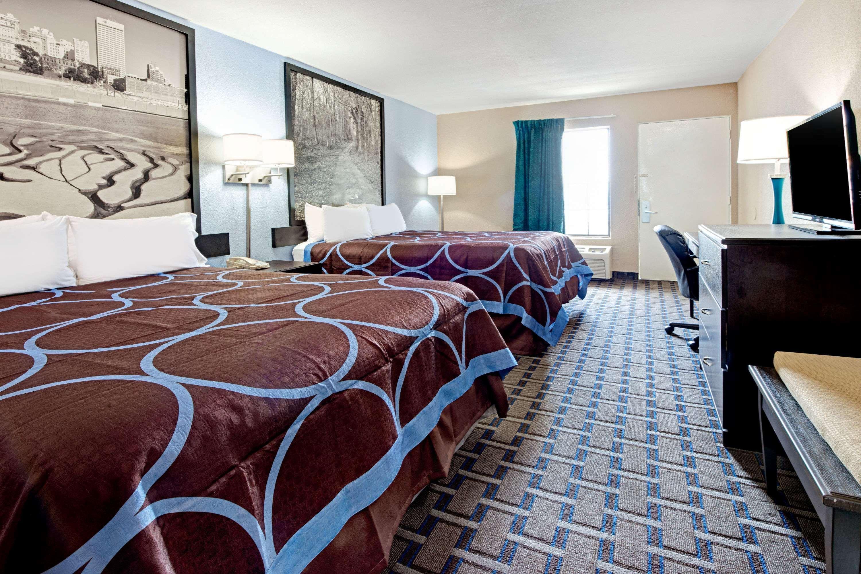 Super 8 by Wyndham Lakeland Bagian luar foto